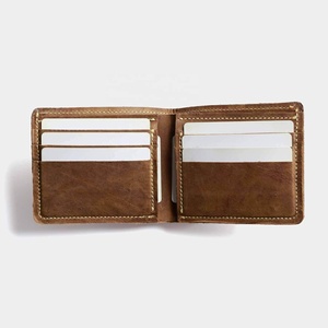 กระเป๋าเงินหนัง PU แบบวินเทจของผู้ชายสินค้าใหม่งานหัตถกรรมเครื่องหนังขนาดเล็กแบบพับสองพับที่ใส่บัตรพิมพ์ลายหนังวัวสัตว์แบบปรับแต่งได้สินค้ามา2021 - Product Image 5