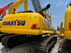 Excavadora Komatsu PC240 210 200 Usada de Servicio Pesado de Marca Japonesa en Oferta, Equipo de 24 Toneladas de Segunda Mano Komatsu PC240 - Product Image 3