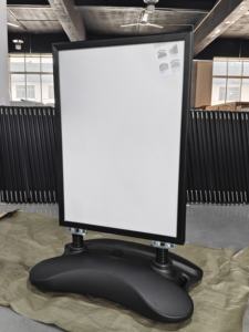 Support de signalisation extérieur résistant au vent et rempli <span class=keywords><strong>d</strong></span>'eau pour affiches publicitaires <span class=keywords><strong>d</strong></span>'entrée de centre commercial et de <span class=keywords><strong>trottoir</strong></span> - Product Image 5