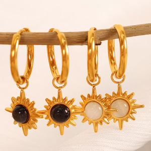 Pendientes de aro chapados en oro con colgante de estrella, diseño geométrico para mujer, pendientes colgantes de moda para fiesta - Product Image 4