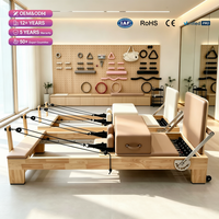 Ahorn-Eichenholz Pilates Reformer Bett Klassisches Massivholz-Gerät CE RoHS Kommerziell für Studio & Gym Großhandel Kundenspezifisch Verfügbar
