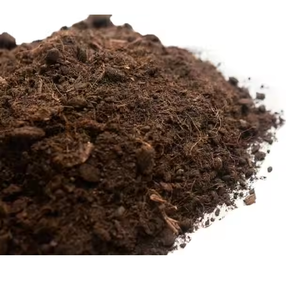 ปุ๋ยหมักคอกวัวออร์แกนิคคุณภาพสูง เหมาะสำหรับการทำฟาร์มออร์แกนิคและสวนในบ้าน บรรจุถุงไม้ย่อย 5 กิโลกรัม - Product Image 4