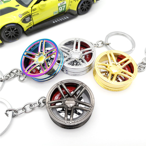 Llavero Creativo con Diseño de Llanta de Auto, Modelo de Rueda con Disco de Freno, Llavero Giratorio 3D, Accesorios para Llaves de Coche - Product Image 6