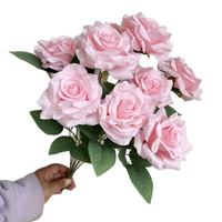 Fleurs Artificielles 7cm Tête Velours Rose Décoration de Mariage Fleur de Soie Cadeaux pour la Fête des Mères Rose Artificielle