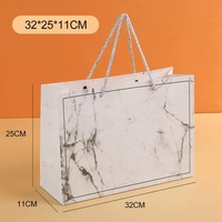 Sac cadeau en papier marbré blanc personnalisé avec logo, MOQ 100 pièces, pour exposition et promotion des petites entreprises