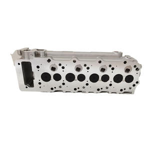 Culasse de moteur OEM 4M40 4M40T ME193804 ME202621 pour pièces de moteur - Product Image 3