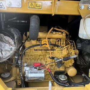 Excavatrice Caterpillar 305.5E2 5.5T d'occasion de haute qualité, importée, idéale pour les travaux d'aménagement paysager, de terrassement et de construction - Product Image 5