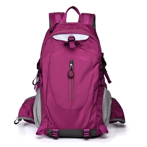 Sac à dos de randonnée professionnel pour hommes et femmes, en nylon, grande capacité, durable, léger, imperméable, sélectionné avec soin - Product Image 1