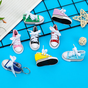 Llavero de zapatilla de tenis 3D en miniatura, llavero de zapatilla de baloncesto en miniatura para niñas y niños - Product Image 5