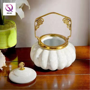 <span class=keywords><strong>Tetera</strong></span> de cerámica de porcelana de alta temperatura con <span class=keywords><strong>tetera</strong></span> de porcelana azul <span class=keywords><strong>y</strong></span> blanca de mano de cobre decoración del hogar - Product Image 6