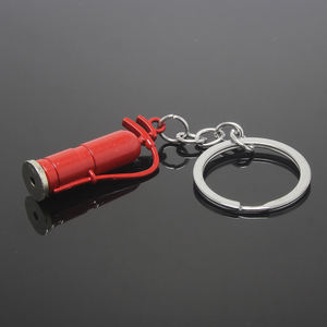พวงกุญแจนักดับเพลิงจิ๋ว 3 มิติ สีแดง ของขวัญดับเพลิง พวงกุญแจนิรภัย ที่ใส่กุญแจ ขายส่ง พวงกุญแจโลหะรูปถังดับเพลิง - Product Image 4