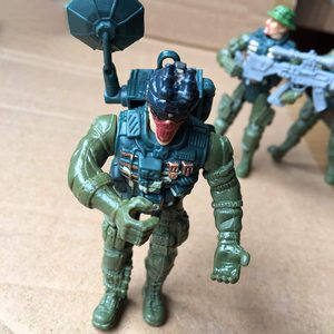 Chine Ensemble de figurines d'action en gros Soldats en plastique - Product Image 4