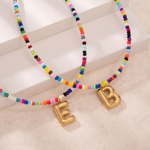 Collar con Letras <span class=keywords><strong>de</strong></span> Burbuja con Cuentas Coloridas, Colgante <span class=keywords><strong>de</strong></span> Acero Inoxidable con Iniciales, 26 Letras, Joyería Boho <span class=keywords><strong>de</strong></span> Playa para el Verano, para Mujer - Product Image 3