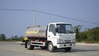 Camion-citerne à eau Isuzu 5 mètres cubes en promotion, citerne à eau de 5000 L pour l'assainissement municipal