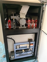 Raboteuse et dégauchisseuse automatique industrielle robuste avec moteur de 13 kW, construction en fonte