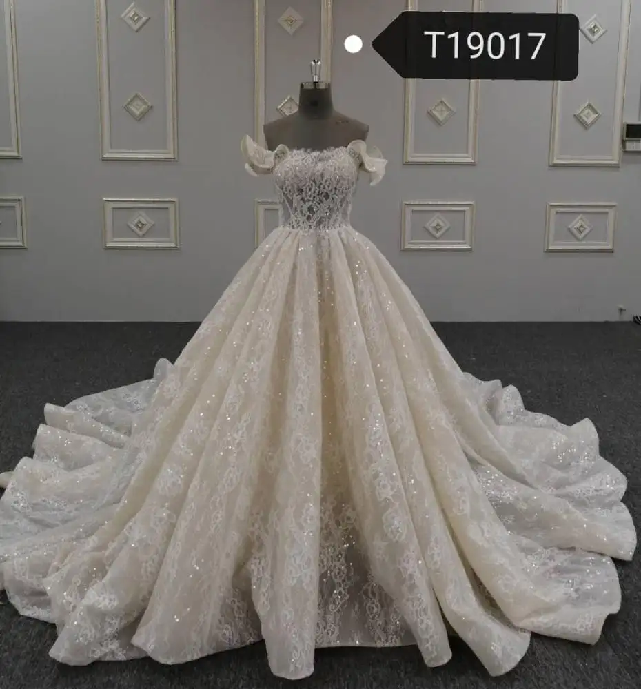 Gaun buatan tangan lembut renda, gaun pengantin model A-line elegan