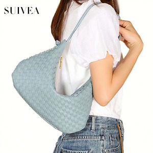Large Capacity Female Texture Dumpling <b>Bag</b> Niche Design Casual Versatile Single Shoulder Underarm <b>Bag</b> Braided <b>Bag</b> - Product Image 1