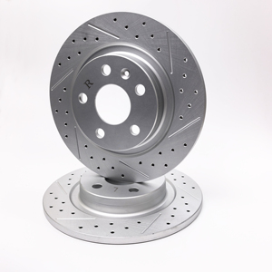 Disques de frein avant/arrière haute résistance au carbone et aux températures élevées, résistants à l'usure, ventilés, perforés et rainurés - Product Image 2