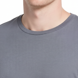 Heather Tri-blend 70% algodón peinado hilado en anillo, 15% poliéster, 15% rayón Ajuste al por menor Camisetas de tamaño unisex - Product Image 1