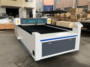 เครื่องตัดและแกะสลักด้วยเลเซอร์ CO2 รุ่น RONMACK RM-1325-300PT - ระบบอัตโนมัติสำหรับไม้ หิน ยาง คริสตัล - Product Image 4