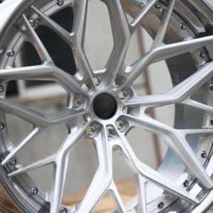 Jantes forgées en alliage d'aluminium multi-rayons HTOR RFG19 peintes 5X112/120 6-13 pouces neuves pour E34/E46 525i/535i/550i - Product Image 4