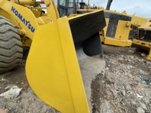 Chargeuse sur pneus Komatsu WA420-3 d'occasion, Japon, d'origine, équipement de construction hydraulique, pompe moteur, 100% prêt, faible nombre d'heures - Product Image 2