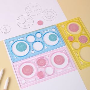 Juego de reglas de plástico multifuncionales creativas de 20cm para niños, plantillas de dibujo, juguete educativo, unisex, de 3 a 6 años - Product Image 1