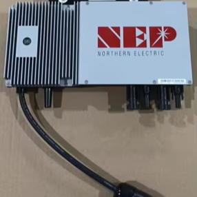 <span class=keywords><strong>Micro</strong></span>-<span class=keywords><strong>onduleur</strong></span> solaire <span class=keywords><strong>Enphase</strong></span> 600W 4 MPPT à sortie unique avec système de batterie, efficacité de 99,5 %, garantie de 120 mois - Product Image 2