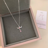 Nouveau Collier Cœur Rose Doux 2026 pour Femme, Chaîne de Clavicule Cœur d'Ange en Zircon Tendance et Unique
