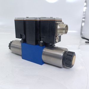 Válvula Direccional Proporcional 4WRAE10W1-60-22/G24K31/F1V 4WRAE10W60-22/G24N9K31/F1V - Product Image 2