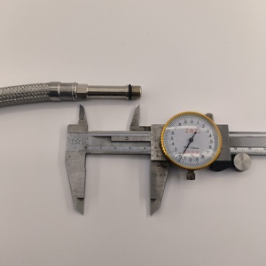 <span class=keywords><strong>Tuyau</strong></span> <span class=keywords><strong>flexible</strong></span> tressé en PVC d'acier inoxydable <span class=keywords><strong>de</strong></span> conception moderne <span class=keywords><strong>pour</strong></span> la salle <span class=keywords><strong>de</strong></span> bains <span class=keywords><strong>de</strong></span> <span class=keywords><strong>cuisine</strong></span> <span class=keywords><strong>de</strong></span> toilette <span class=keywords><strong>pour</strong></span> des hôtels - Product Image 4
