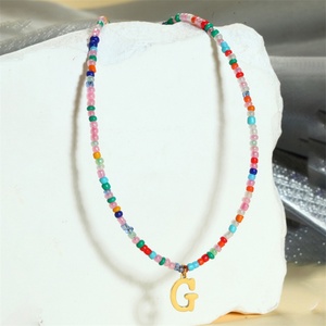 Collar de Moda con Cuentas de Piedras Naturales Coloridas, Cadena de Acero Inoxidable con Dijes de Letras y Nombres - Product Image 5