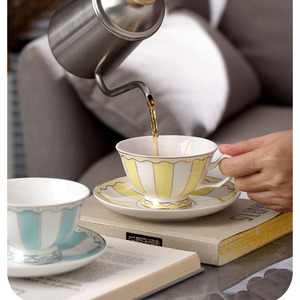 Factory Direct Sale Wholesale European Style Gold Style Coffee Striped <b>Cups</b> Creative Art Ceramic Coffee Mug <b>Cups</b> and Saucer Set - Product Image 4