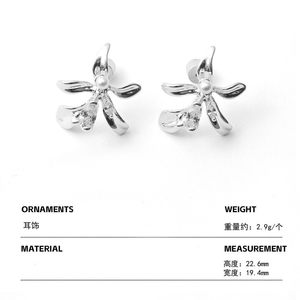 Pendientes de plata 925 con diseño de flor y perla sintética blanca redonda, engaste de garra, para uso diario de mujer - Product Image 3