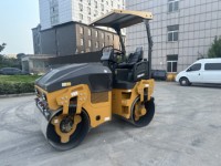 Compacteur vibrant de marque chinoise XMR403, 4 tonnes, 36 kW de puissance, force excitante de 42 KN, prix usine pour vente chaude