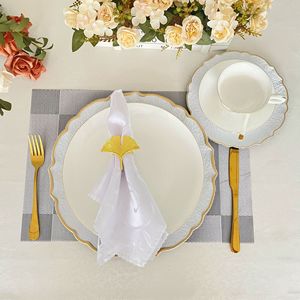 Platos de Presentación Redondos de Plástico Blanco Elegantes para Decoración de Mesa de Boda, Eventos y Fiestas - Product Image 1