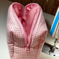 Harga murah tas kosmetik katun merah gingham dan kantong makeup hati untuk wanita