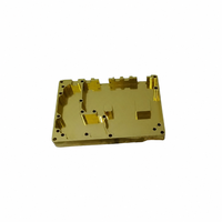 Caja de blindaje CNC de aluminio chapado en oro personalizada con cavidad RF y fresado por perforación, tolerancia de 0.002 mm para señal de equipos de comunicación