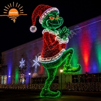 Décoration lumineuse LED 3D extérieure de Noël : Personnage portant un cadeau de fêtes pour projets de centres commerciaux et de festivals urbains