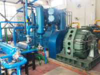 Compresor de Amoníaco Sabroe Modelo ZW, Pistón Recíproco, Sin Aceite, Refrigerado por Aire y Agua, Motor Eléctrico con Motor y Rodamientos