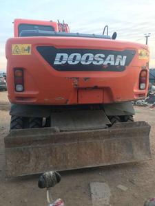 Pelle pelleteuse multifonction sur chenilles originale de la Corée DOOSAN DX150 Hyundai à haut rendement en bon état d'occasion en vente - Product Image 3