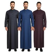 Nouvelles Robes Brodéées Vintage pour Hommes Multi-Saisons ODM Nouvelle Tenue Musulmane Masculine Abaya Dubaï Arabie Saoudite Moyen-Orient Prêt-à-porter XXL Hiver Été