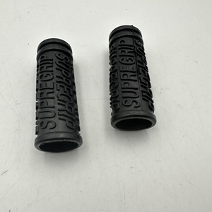 Poignées de guidon de vélo Supregrip 22,2 mm en caoutchouc noir, pièces de vélo de montagne fabriquées au Canada, qualité certifiée - Product Image 3