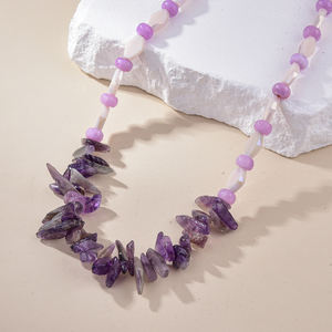 Collar de amatista de moda con piedras irregulares y Jade púrpura Ideal para looks de fiesta de estilo bohemio - Product Image 2