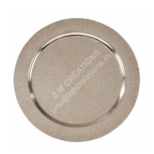 Assiette de Présentation Ronde Minimaliste Noire en Aluminium Écologique Style Occidental Classique Gravure Logo Personnalisé Mariage - Product Image 4