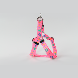 Arneses de lujo para mascotas OEM/ODM disponibles en nailon Material suave ligero Diseño de gato realista Serie de perros que caminan gatos Vietnam - Product Image 3