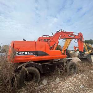 Excavateur sur pneus DOOSAN DH210w d'occasion 2016 Modèle Corée du Sud 21ton avec moteur Boîte de vitesses Pompe à vendre à Shanghai en Chine - Product Image 1
