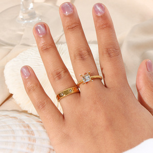 Stainless Steel Sun Pattern Zircon Inlaid Band <b>Ring</b> Vintage Textured Stackable <b>Statement</b> Finger <b>Ring</b> For Women Daily Jewelry - Product Image 6