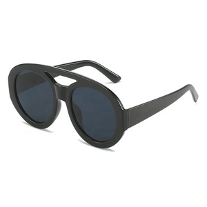 แว่นกันแดดทรงกลมกรอบพลาสติกแบบสองบริดจ์ เลนส์สีเหลือง สำหรับผู้หญิง กำลังเป็นที่นิยม พร้อมรับทำโลโก้ตามสั่ง - Product Image 6