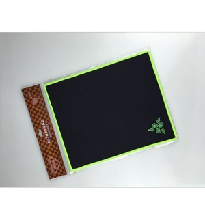 Tapis de souris Q1 250x300x3mm, surface en tissu imperméable, coutures sur les bords - Product Image 2